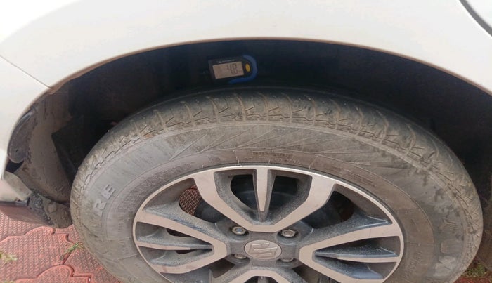 2022 Maruti Swift VXI AMT, Petrol, Automatic, 19,173 km, tyre