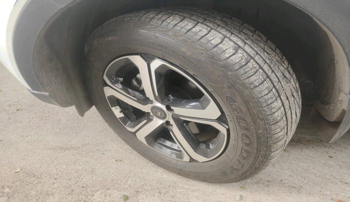 2023 Tata NEXON XZA PLUS DIESEL, Diesel, Automatic, 28,219 km, tyre