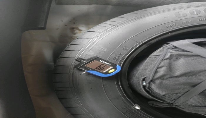 2023 Tata NEXON XZA PLUS DIESEL, Diesel, Automatic, 28,219 km, tyre