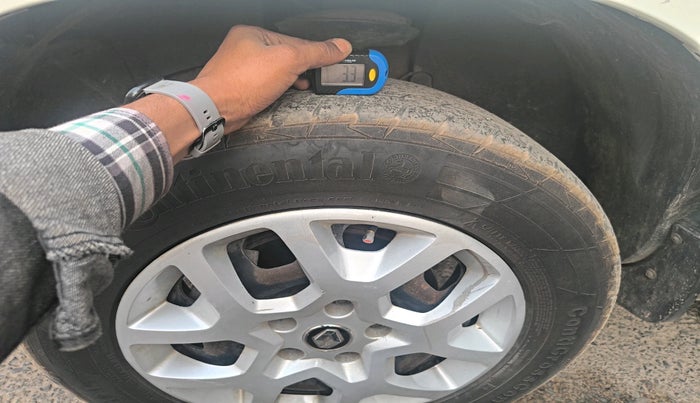 2016 Renault Duster 110 PS RXL 4X2 AMT, Diesel, Automatic, 1,01,933 km, tyre