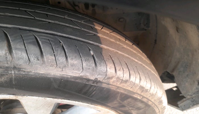 2021 Nissan MAGNITE XE, Petrol, Manual, 68,243 km, tyre