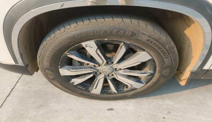 2019 MG HECTOR SHARP 2.0 DIESEL, Diesel, Manual, 67,637 km, tyre