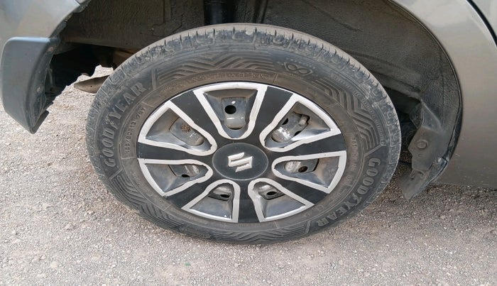 2019 Maruti New Wagon-R LXI CNG 1.0, Petrol, Manual, 92,029 km, tyre