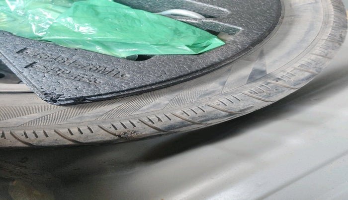 2014 Maruti Celerio VXI AMT, Petrol, Automatic, 53,881 km, tyre