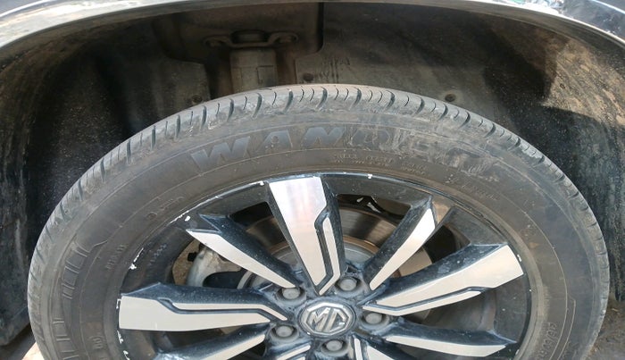 2019 MG HECTOR SHARP 1.5 DCT PETROL, Petrol, Automatic, 42,342 km, tyre