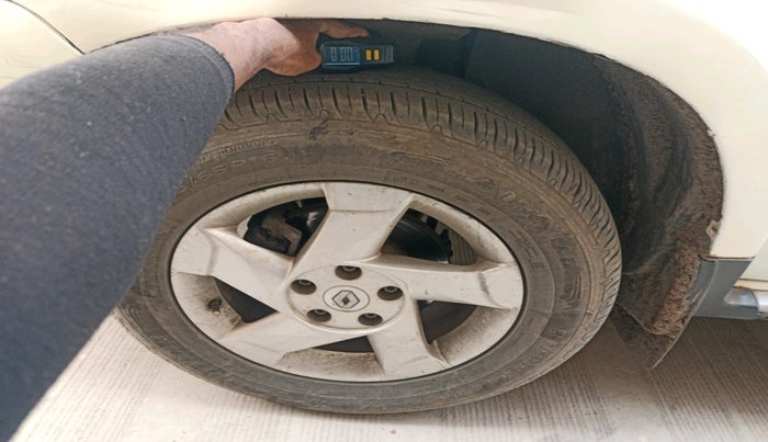 2013 Renault Duster 110 PS RXZ DIESEL, Diesel, Manual, 2,28,184 km, tyre