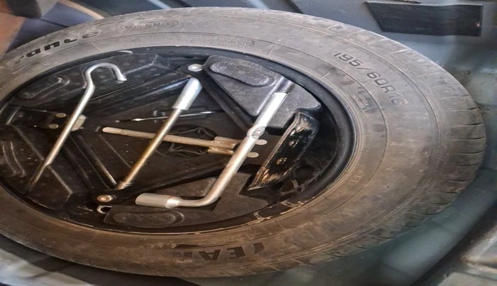 2018 Tata NEXON XM PETROL, Petrol, Manual, 49,933 km, tyre