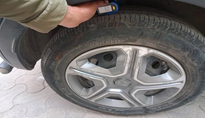 2018 Tata NEXON XM PETROL, Petrol, Manual, 49,933 km, tyre