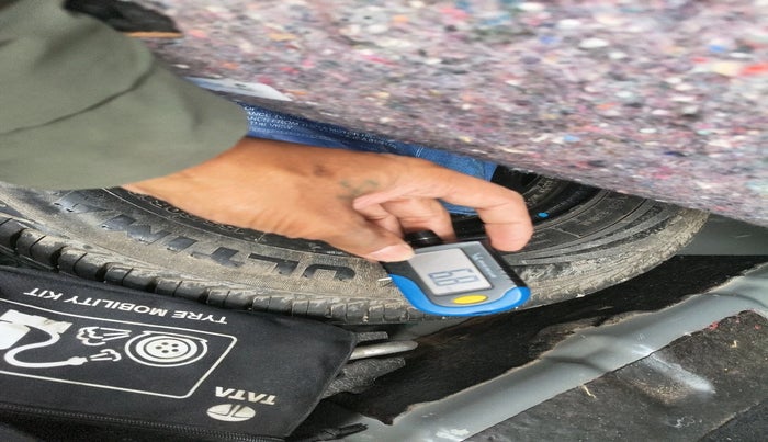 2022 Tata TIGOR XM PETROL, Petrol, Manual, 98,701 km, tyre