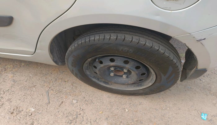 2017 Maruti Swift VXI, Petrol, Manual, 61,070 km, tyre