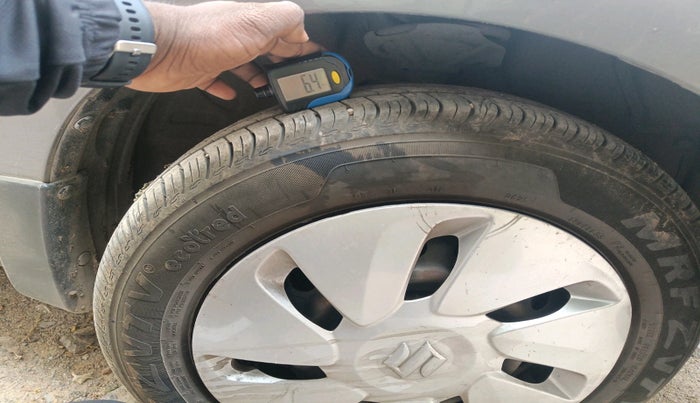 2016 Maruti Celerio VXI, Petrol, Manual, 98,900 km, tyre