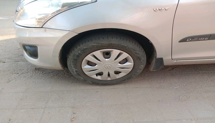 2013 Maruti Swift Dzire VXI, Petrol, Manual, 1,61,441 km, tyre