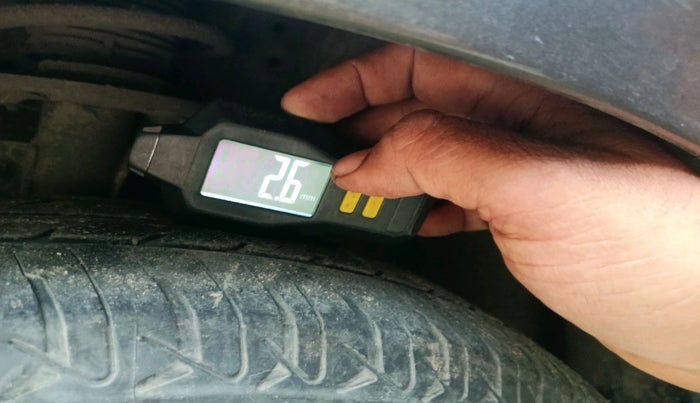 2020 Maruti Dzire VXI AMT, Petrol, Automatic, 28,956 km, tyre