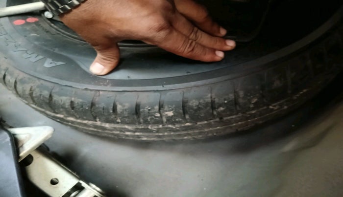 2020 Maruti Dzire VXI AMT, Petrol, Automatic, 28,956 km, tyre