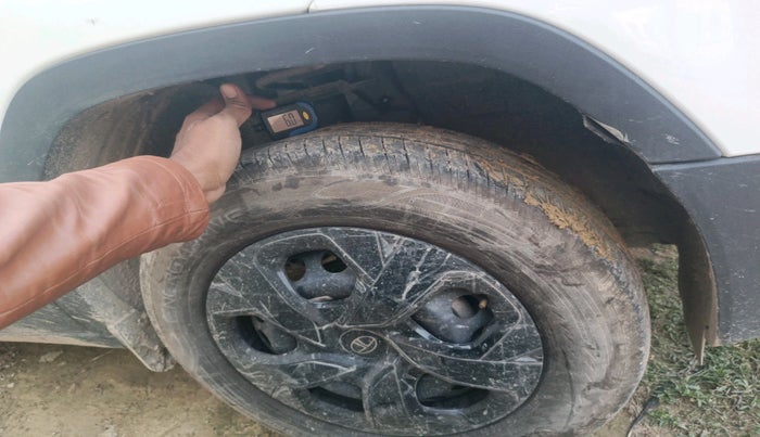 2025 Tata PUNCH Adventure Plus, Petrol, Manual, 4,945 km, tyre