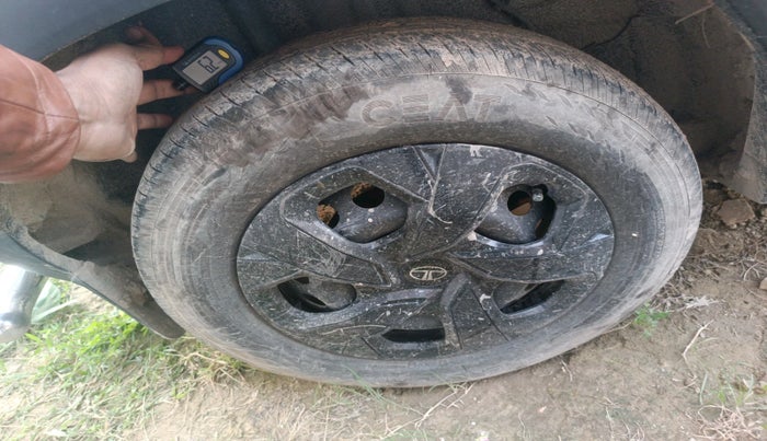 2025 Tata PUNCH Adventure Plus, Petrol, Manual, 4,945 km, tyre