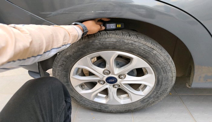 2018 Ford Figo Aspire TITANIUM 1.2 PETROL, Petrol, Manual, 94,437 km, tyre