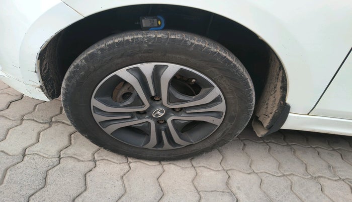 2022 Tata TIGOR XZ PLUS CNG, Petrol, Manual, 54,477 km, tyre
