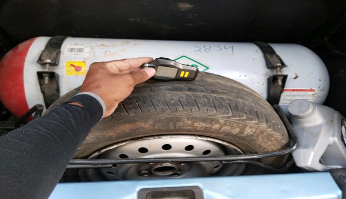 2021 Maruti New Wagon-R LXI CNG (O) 1.0, Petrol, Manual, 90,991 km, tyre