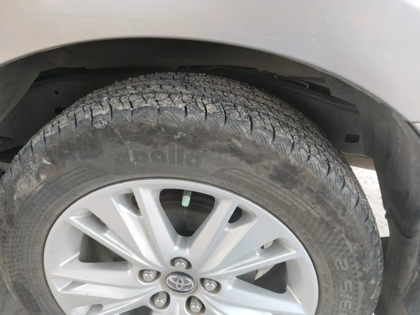 2019 Toyota Innova Crysta 2.8 ZX AT 7 STR, Diesel, Automatic, 1,98,410 km, tyre