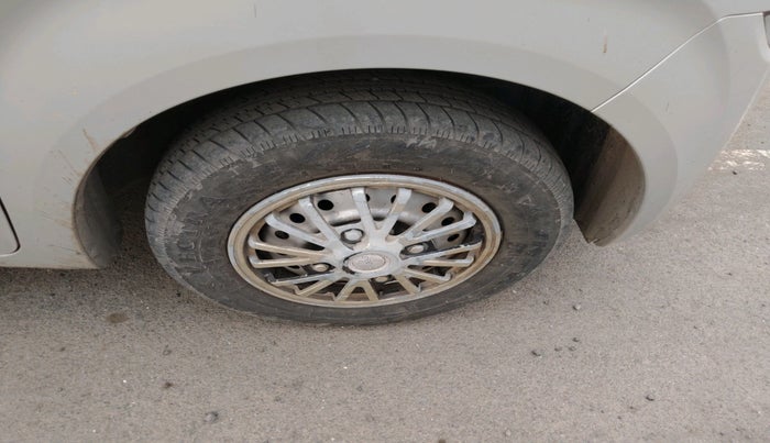 2019 Maruti New Wagon-R LXI CNG 1.0, Petrol, Manual, 26,260 km, tyre