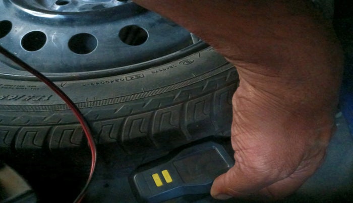 2018 Maruti Wagon R 1.0 VXI AMT, Petrol, Automatic, 79,483 km, tyre