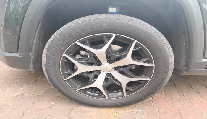 2023 Jeep MERIDIAN LIMITED (O) 4X4 AT, Diesel, Automatic, 26,958 km, tyre