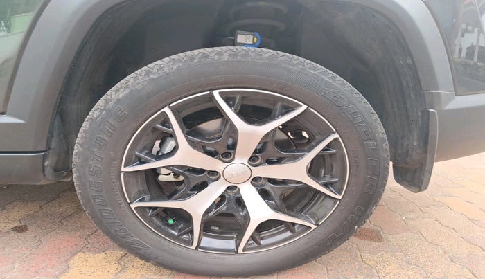 2023 Jeep MERIDIAN LIMITED (O) 4X4 AT, Diesel, Automatic, 26,958 km, tyre