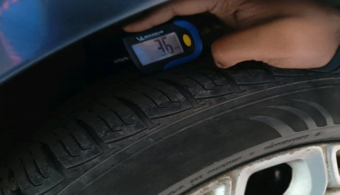 2014 Ford Ecosport TITANIUM 1.5L DIESEL, Diesel, Manual, 2,00,006 km, tyre