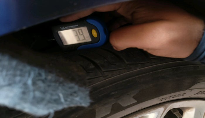 2014 Ford Ecosport TITANIUM 1.5L DIESEL, Diesel, Manual, 2,00,006 km, tyre