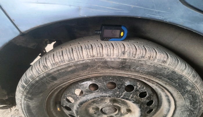 2013 Maruti Wagon R 1.0 VXI, Petrol, Manual, 66,974 km, tyre