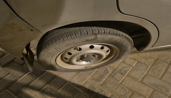 2012 Maruti Wagon R 1.0 LXI CNG, Petrol, Manual, 1,08,412 km, tyre