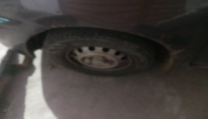 2014 Hyundai Eon D-LITE+, Petrol, Manual, 58,113 km, tyre