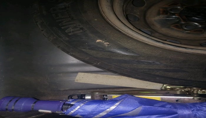 2014 Hyundai Eon D-LITE+, Petrol, Manual, 58,113 km, tyre