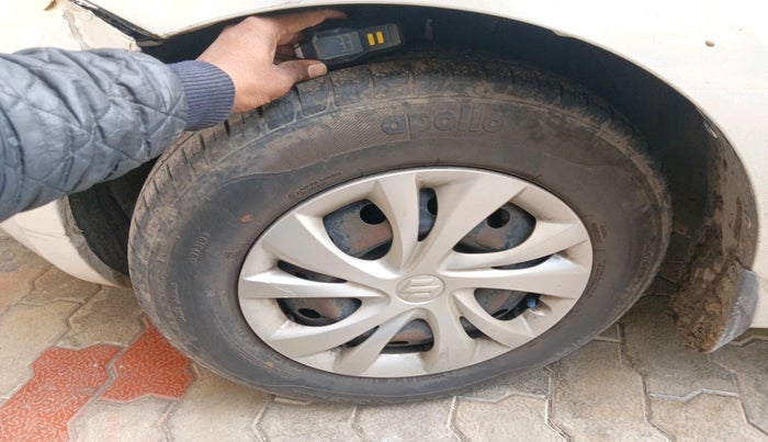 2019 Maruti Swift VXI, Petrol, Manual, 47,265 km, tyre