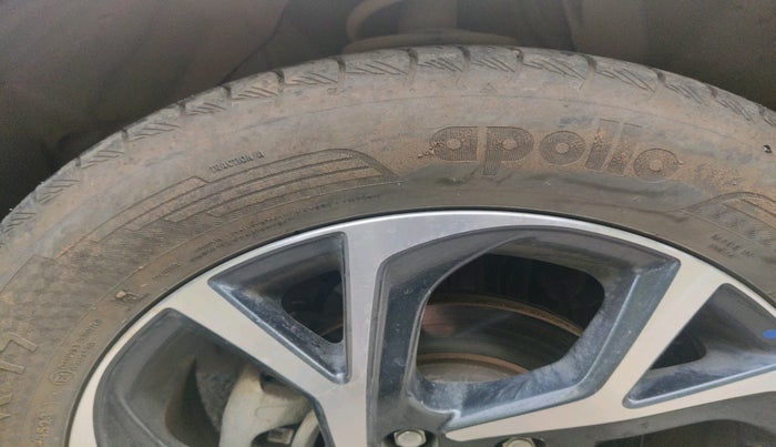 2023 Toyota URBAN CRUISER HYRYDER V AWD NEO DRIVE, Petrol, Manual, 29,480 km, tyre