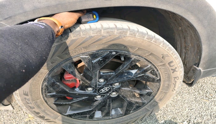 2023 Hyundai Creta SX 1.5 PETROL ADVENTURE EDITION , Petrol, Manual, 30,749 km, tyre