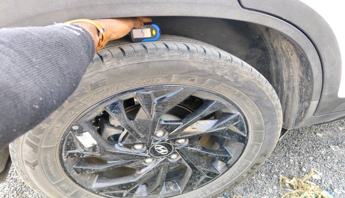 2023 Hyundai Creta SX 1.5 PETROL ADVENTURE EDITION , Petrol, Manual, 30,749 km, tyre