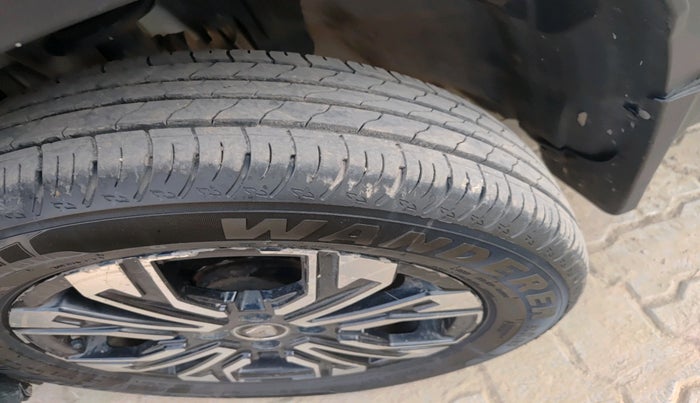 2021 Renault Kiger RXZ TURBO MT, Petrol, Manual, 87,546 km, tyre