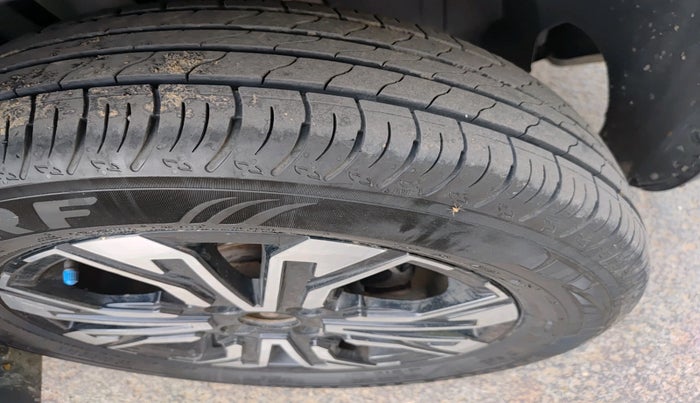 2021 Renault Kiger RXZ TURBO MT, Petrol, Manual, 87,546 km, tyre