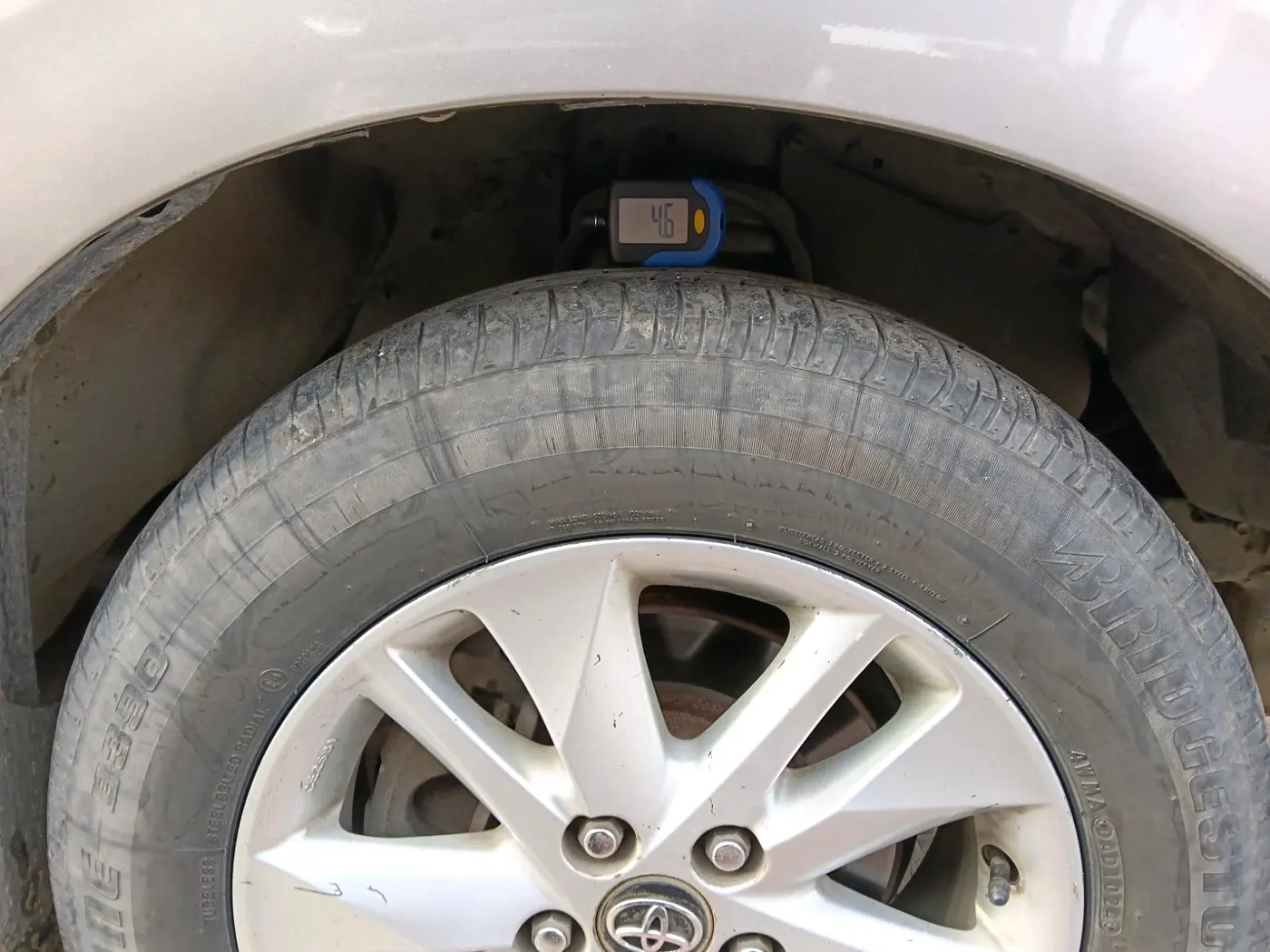 2018 Toyota Innova Crysta 2.8 GX AT 7 STR, Diesel, Automatic, 3,50,000 km, tyre