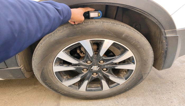 2018 Maruti S Cross ZETA 1.3, Diesel, Manual, 1,03,665 km, tyre