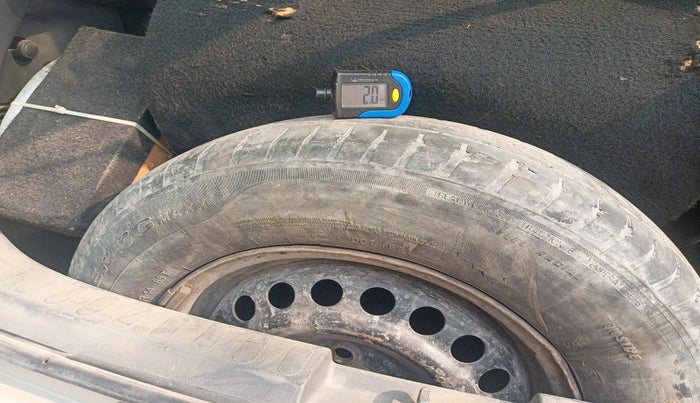 2011 Maruti Ritz VXI, Petrol, Manual, 84,257 km, tyre