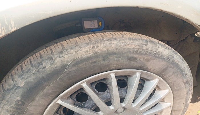 2011 Maruti Ritz VXI, Petrol, Manual, 84,257 km, tyre