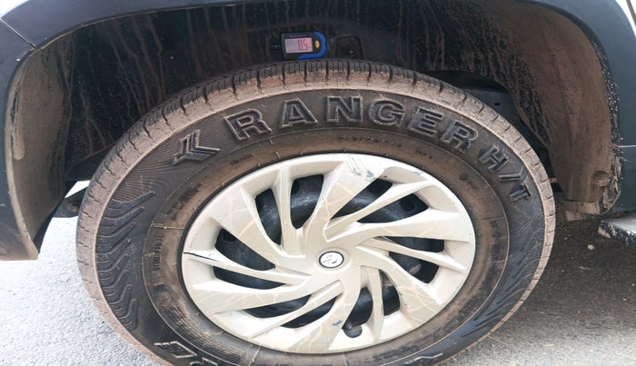 2023 Mahindra BOLERO NEO N 8, Diesel, Manual, 65,912 km, tyre