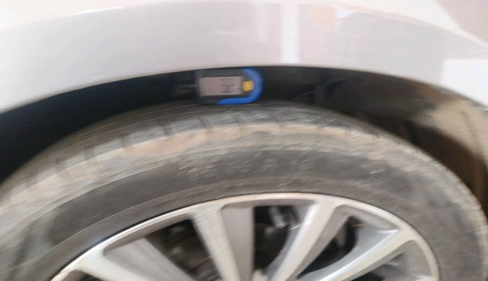 2018 Maruti Ciaz ALPHA 1.5 SHVS PETROL, Petrol, Manual, 1,24,000 km, tyre