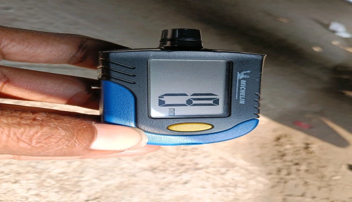 2022 Renault TRIBER RXT, Petrol, Manual, 47,468 km, tyre