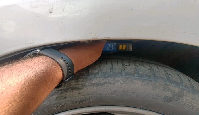 2015 Honda City 1.5L I-VTEC VX CVT, Petrol, Automatic, 92,843 km, tyre