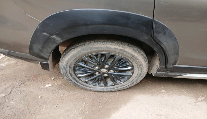 2021 Maruti XL6 ALPHA AT, Petrol, Automatic, 46,822 km, tyre