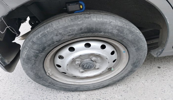 2016 Maruti Wagon R 1.0 LXI CNG, Petrol, Manual, 91,075 km, tyre